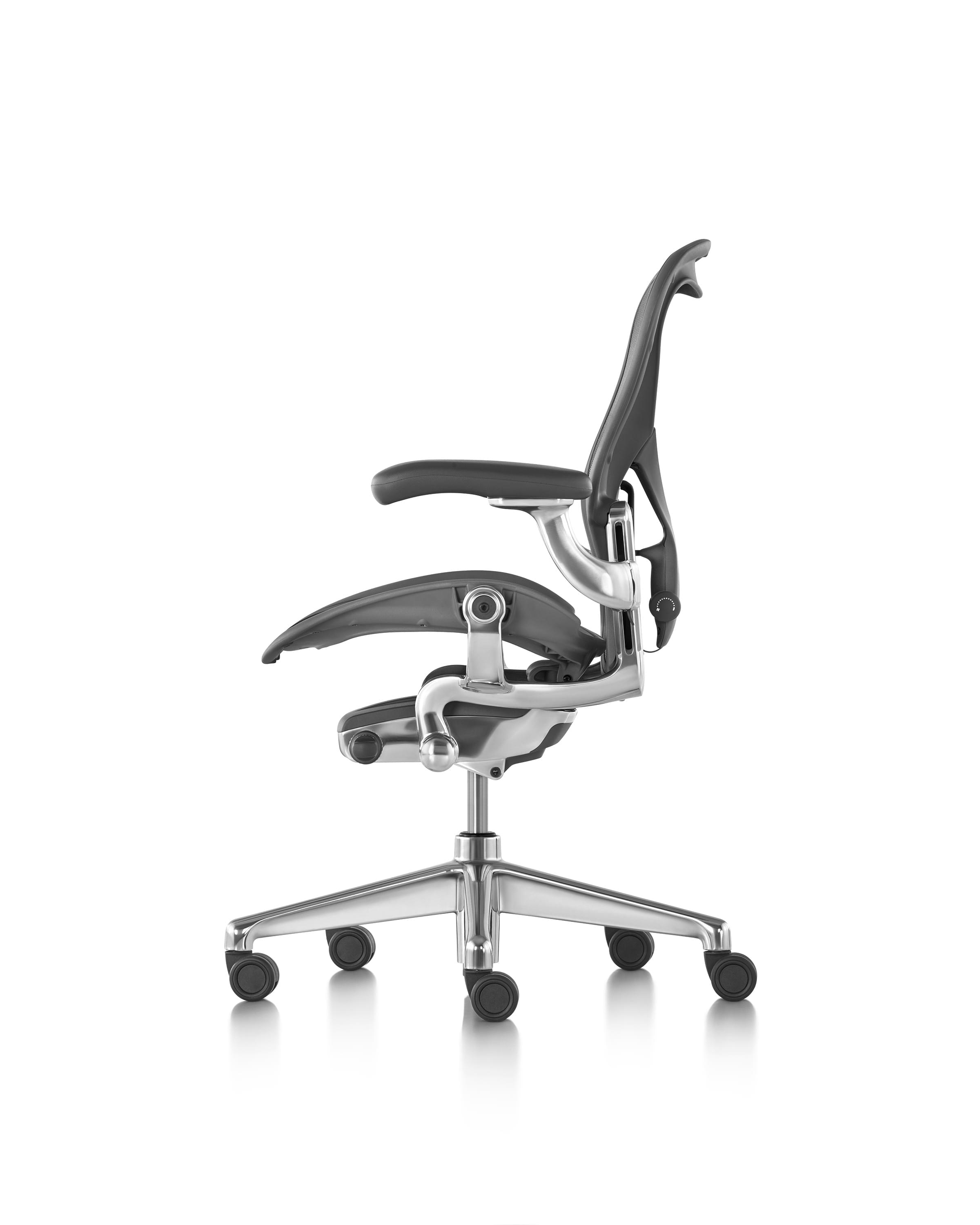 Herman Miller Aeron Chair Remastered - Carbon Frame with Polished Base & Linkageemastered - Carbon Framne with Polished Base & Linkage