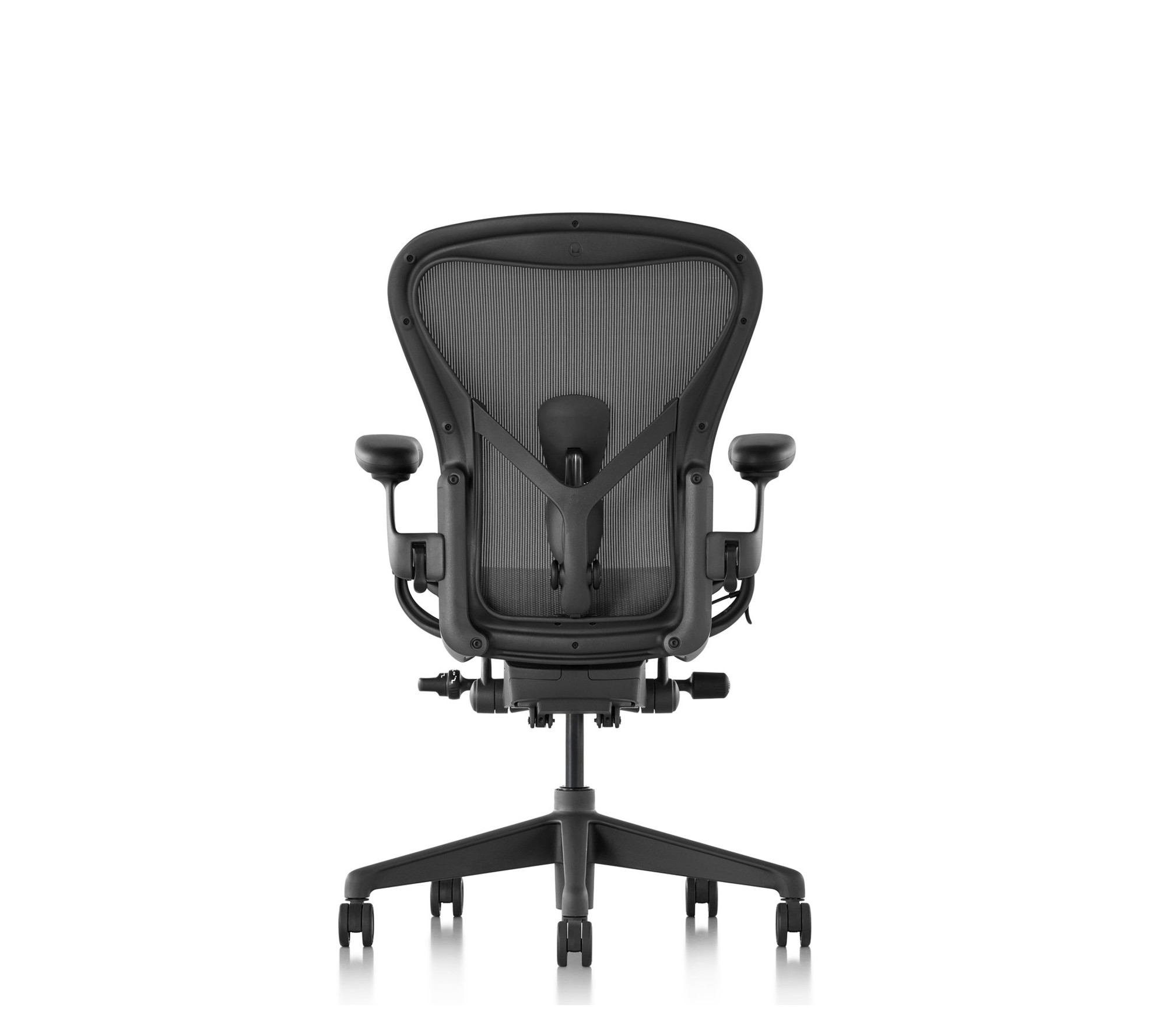 Aeron Chair in Stock Size B Graphite Office Furniture Scene